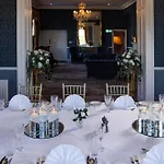Hotell County Arms 4*