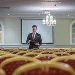 County Arms Hotell 4*