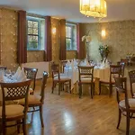 County Arms מלון 4*