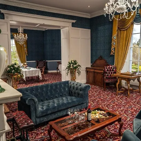 Hotel County Arms