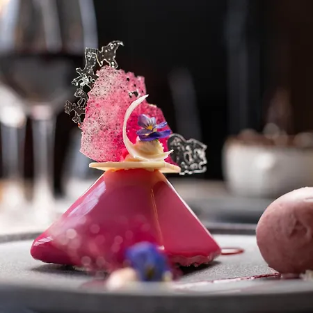 County Arms فندق