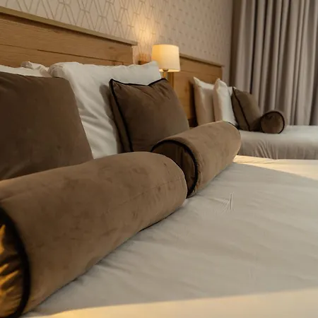Hotel County Arms