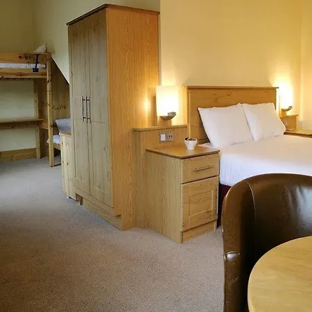 Hotel County Arms