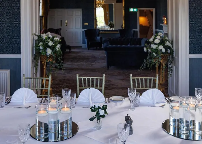 Hotel County Arms 4*