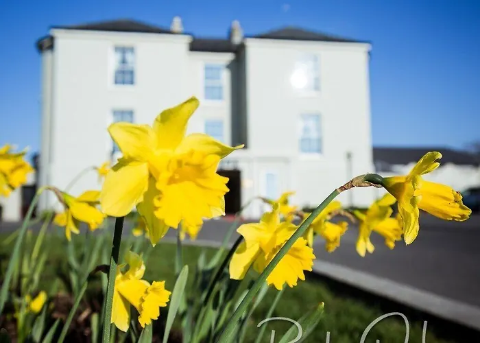 County Arms Hotel 4*