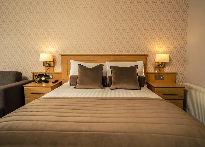 County Arms Hotel 4*